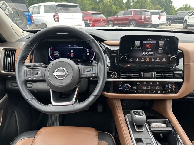 2024 Nissan Pathfinder Platinum