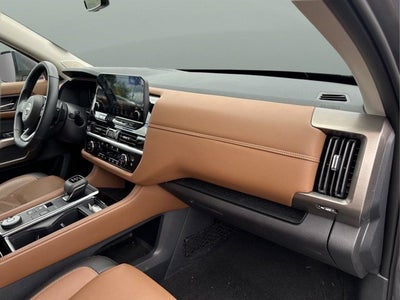 2024 Nissan Pathfinder Platinum