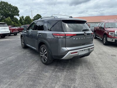 2024 Nissan Pathfinder Platinum