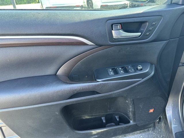 2016 Toyota Highlander Limited