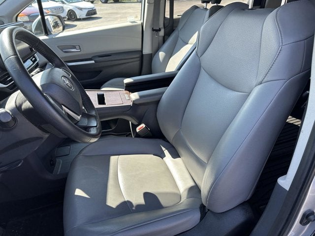 2022 Toyota Sienna XLE