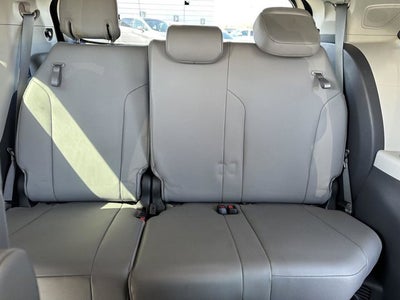 2022 Toyota Sienna XLE