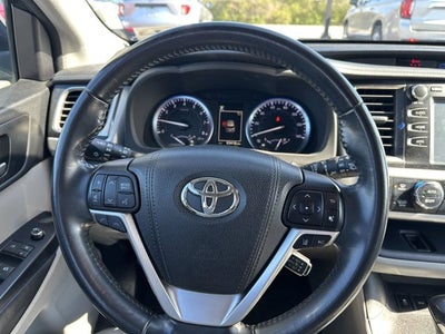 2017 Toyota Highlander XLE