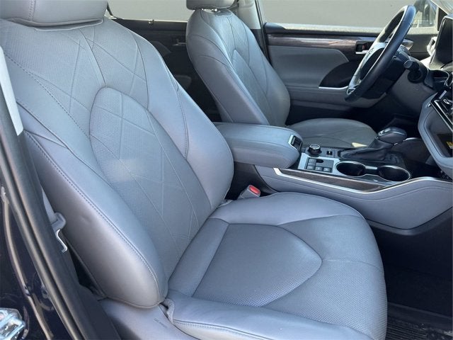 2024 Toyota Highlander Platinum