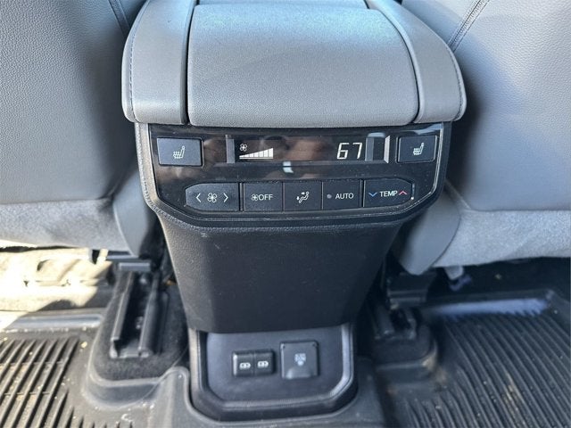 2024 Toyota Highlander Platinum