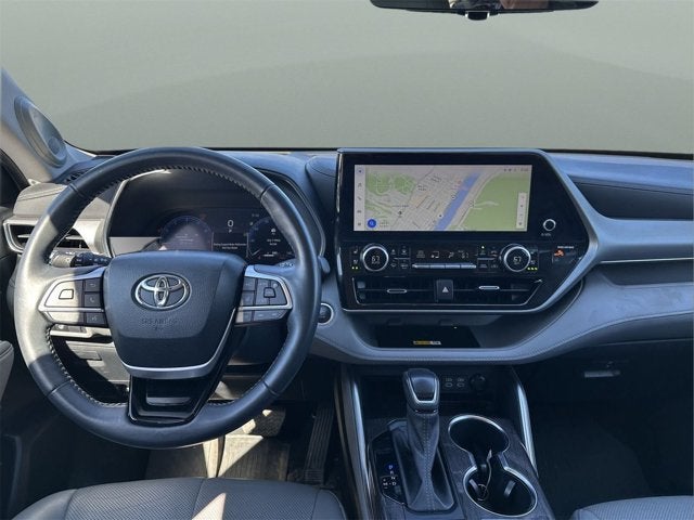 2024 Toyota Highlander Platinum