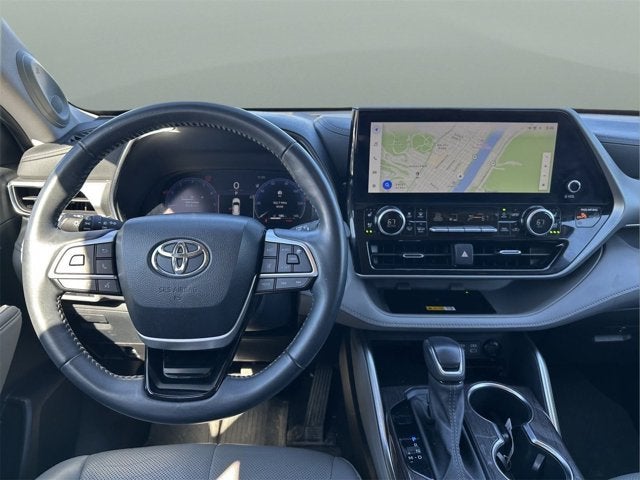 2024 Toyota Highlander Platinum