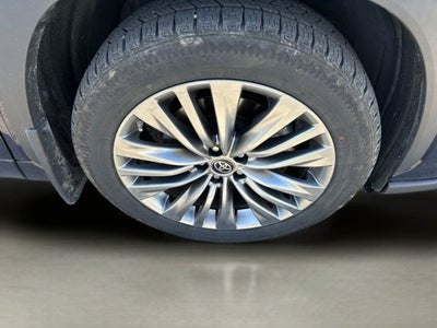 2024 Toyota Highlander Platinum
