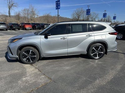 2022 Toyota Highlander XSE