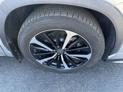 2022 Toyota Highlander XSE