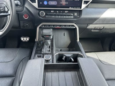 2023 Toyota Tundra 4WD SR5