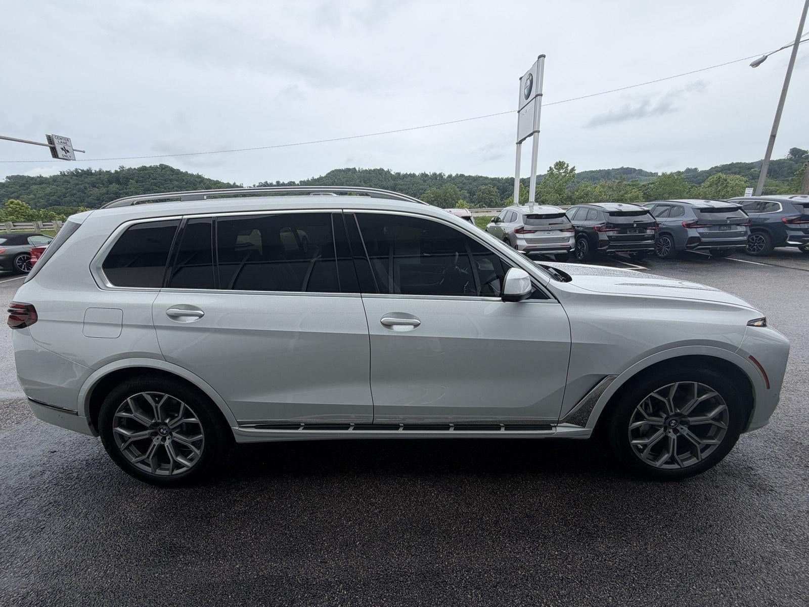 2023 BMW X7 xDrive40i