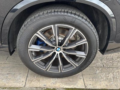 2025 BMW X5 M60i