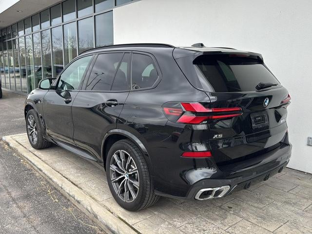 2025 BMW X5 M60i