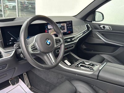 2025 BMW X5 M60i