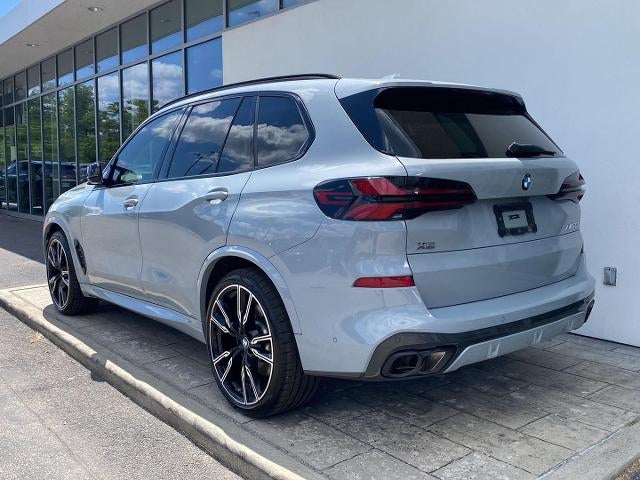 2024 BMW X5 M60i