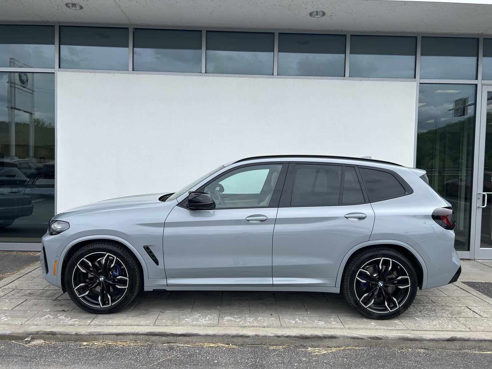 2023 BMW X3 M40i