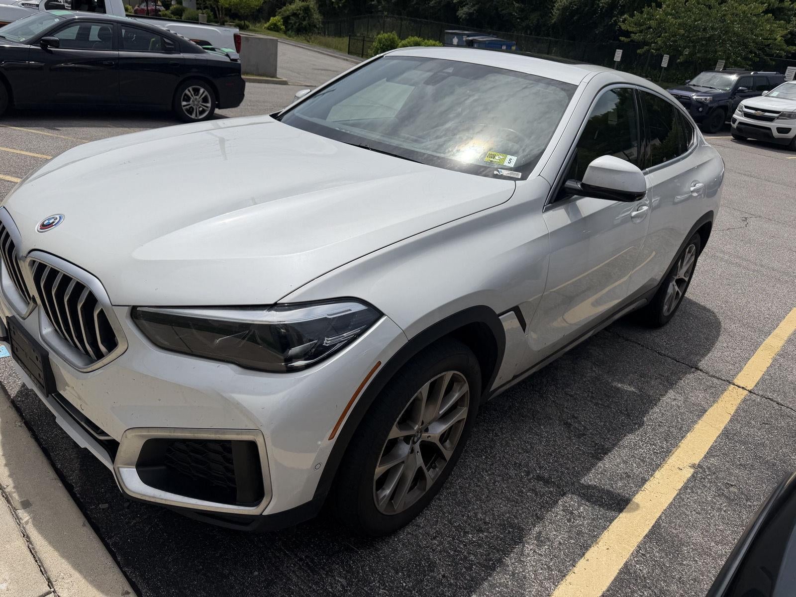 2023 BMW X6 xDrive40i