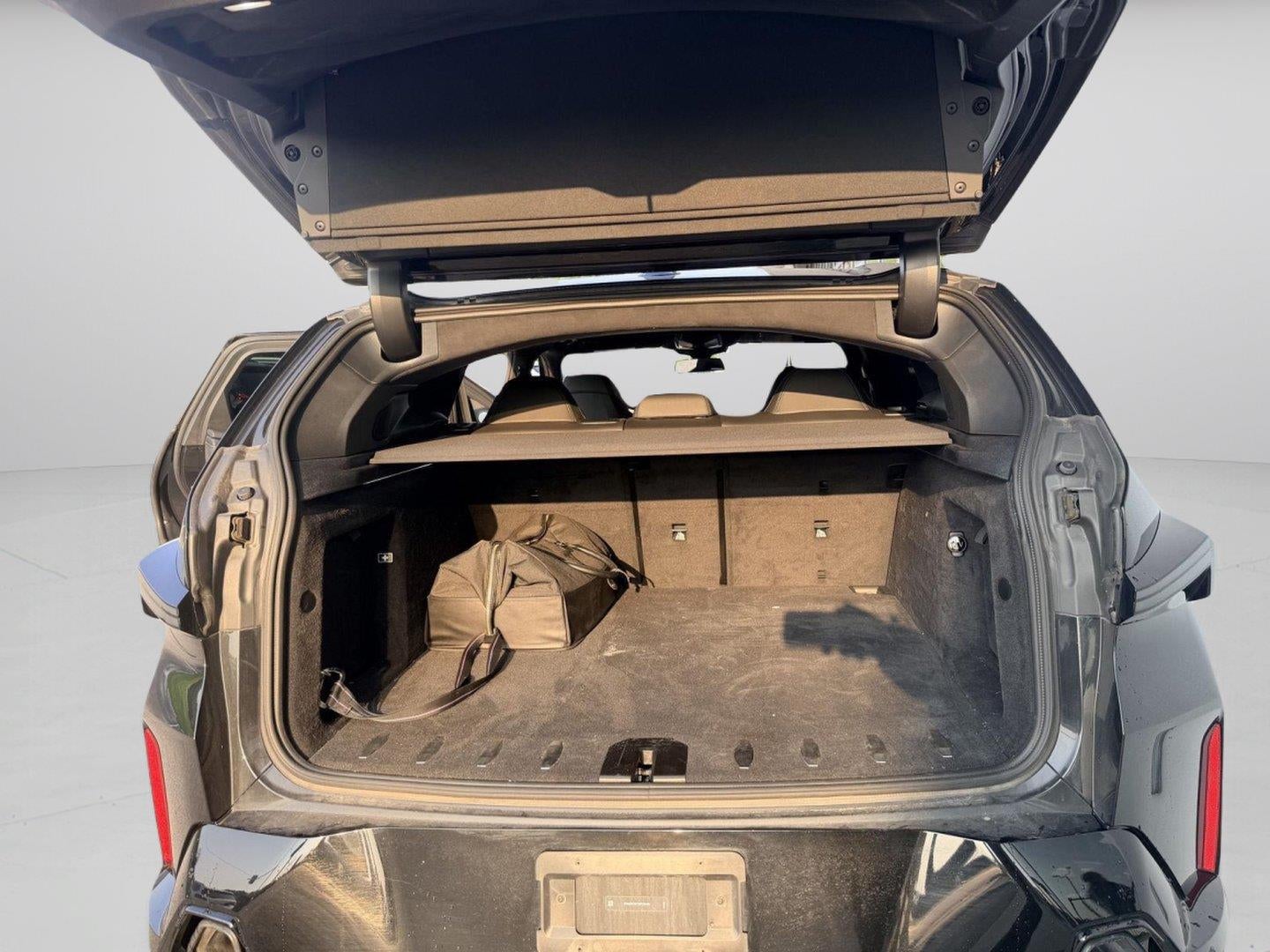 2025 BMW XM Base