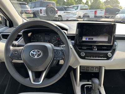 2024 Toyota Corolla Cross LE