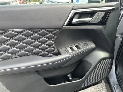 2023 Mitsubishi Outlander SEL