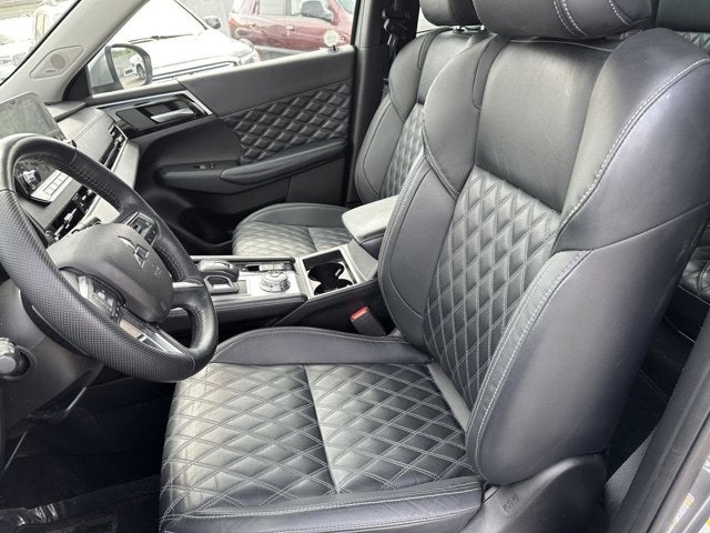 2023 Mitsubishi Outlander SEL
