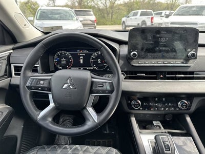2023 Mitsubishi Outlander SEL