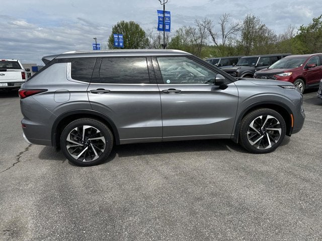 2023 Mitsubishi Outlander SEL