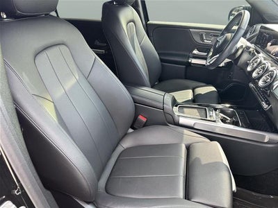 2025 Mercedes-Benz GLB 250 Base 4MATIC®