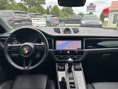 2025 Porsche Macan T