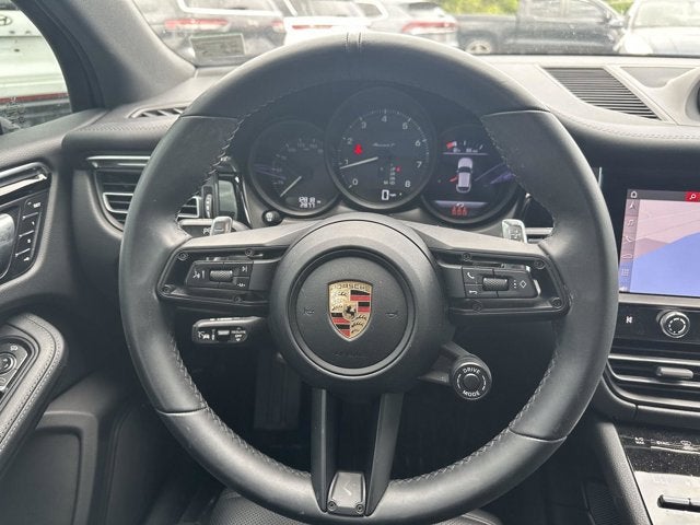 2025 Porsche Macan T
