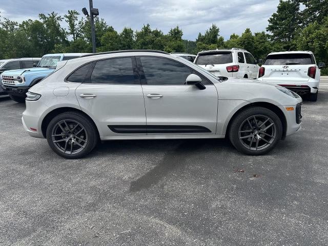 2025 Porsche Macan T
