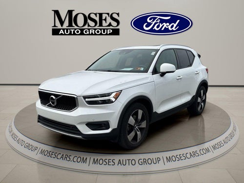 2021 Volvo XC40 T5 Momentum