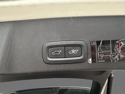 2021 Volvo XC40 T5 Momentum