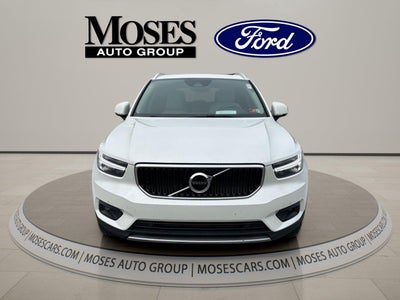 2021 Volvo XC40 T5 Momentum