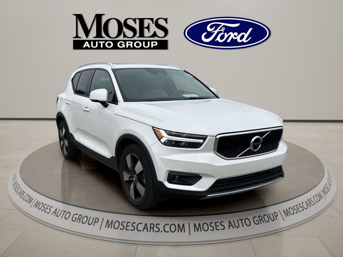 2021 Volvo XC40 T5 Momentum