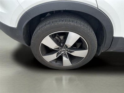 2021 Volvo XC40 T5 Momentum