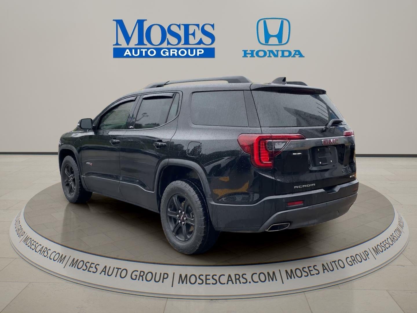 2023 GMC Acadia AT4