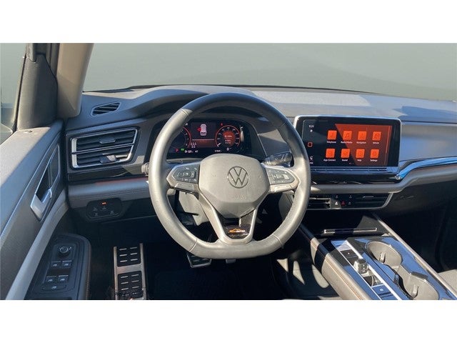 2024 Volkswagen Atlas 2.0T Peak Edition SE w/Technology