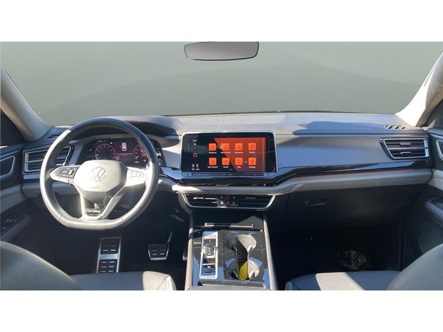 2024 Volkswagen Atlas 2.0T Peak Edition SE w/Technology