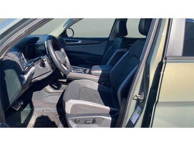 2024 Volkswagen Atlas 2.0T Peak Edition SE w/Technology