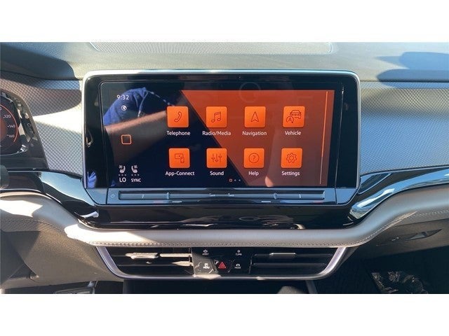 2024 Volkswagen Atlas 2.0T Peak Edition SE w/Technology