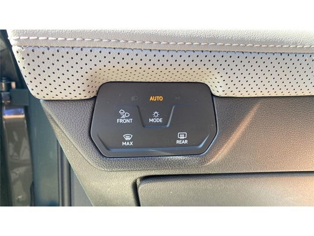 2024 Volkswagen Atlas 2.0T Peak Edition SE w/Technology