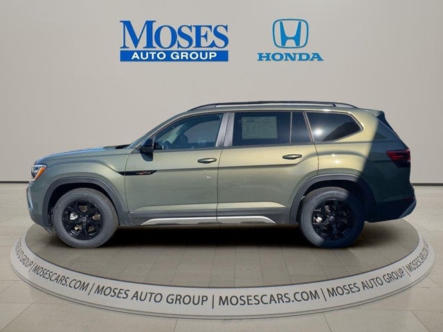 2024 Volkswagen Atlas 2.0T Peak Edition SE w/Technology