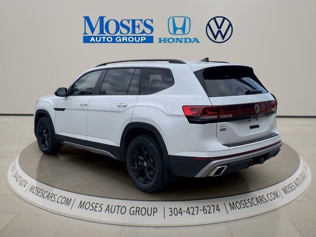 2024 Volkswagen Atlas 2.0T Peak Edition SEL