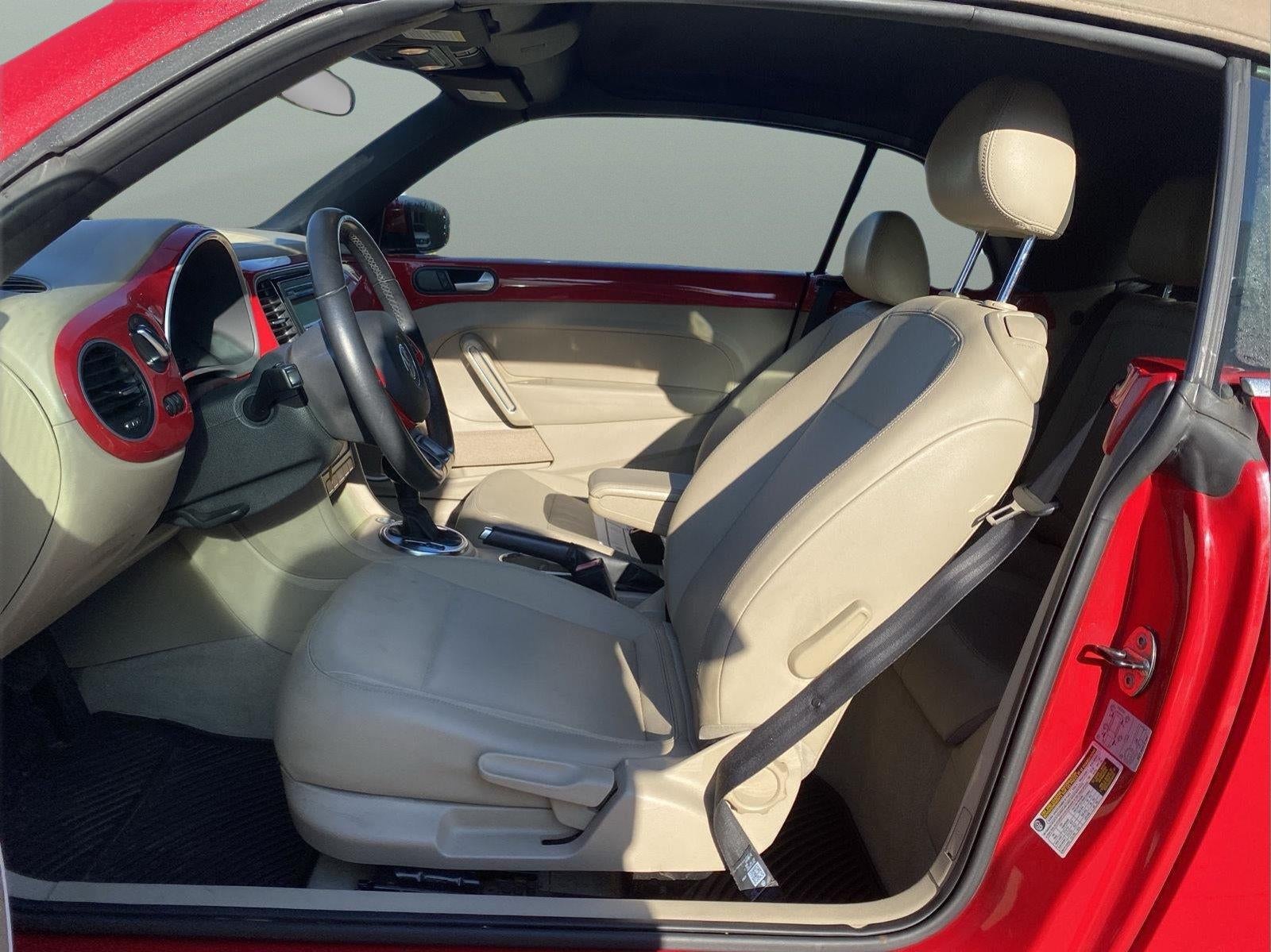 2014 Volkswagen Beetle Convertible 2.5L