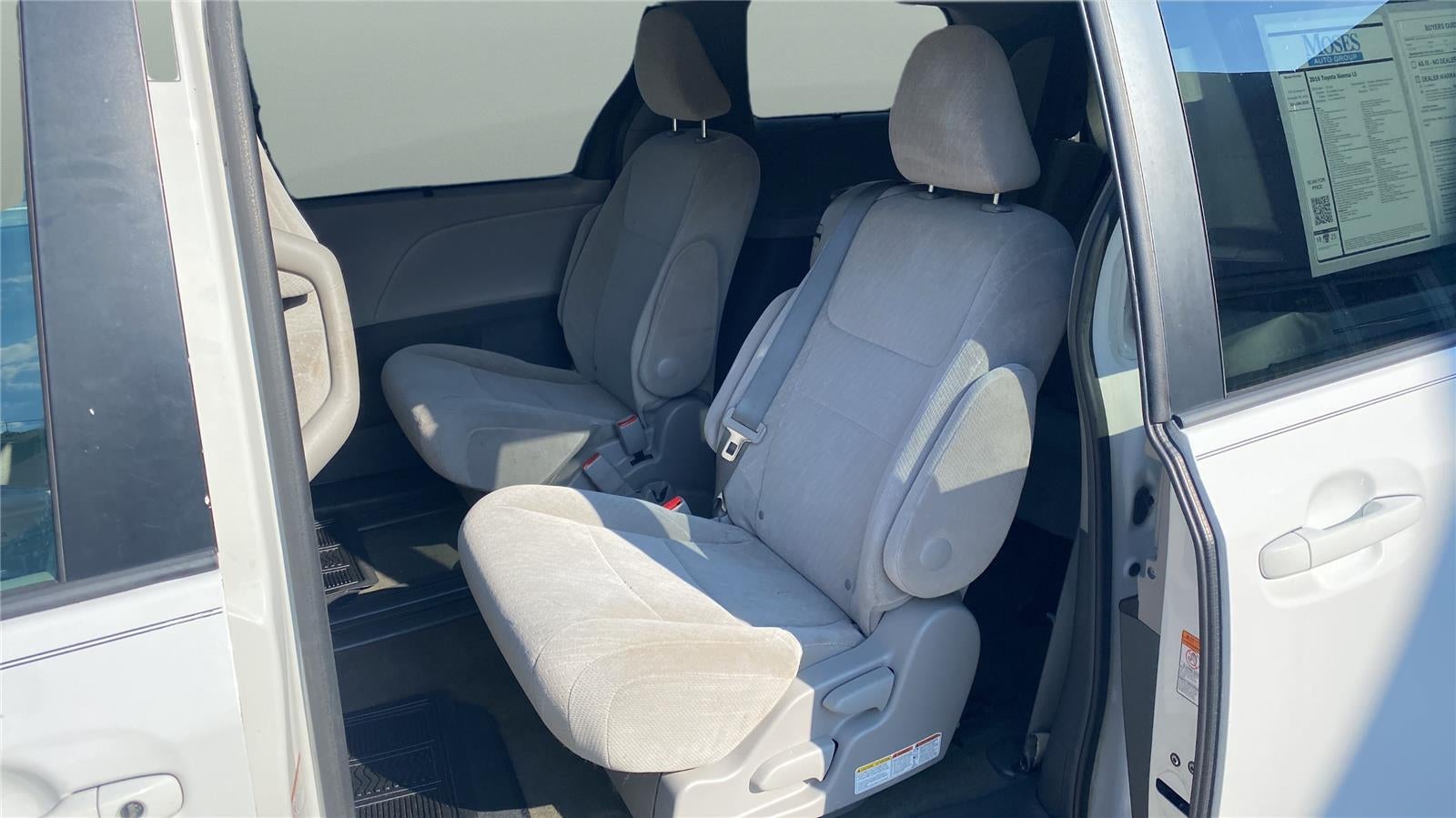 2016 Toyota Sienna LE