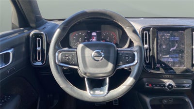 2020 Volvo XC40 R-Design