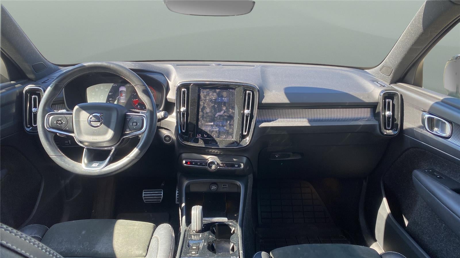 2020 Volvo XC40 R-Design