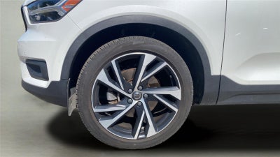 2020 Volvo XC40 R-Design